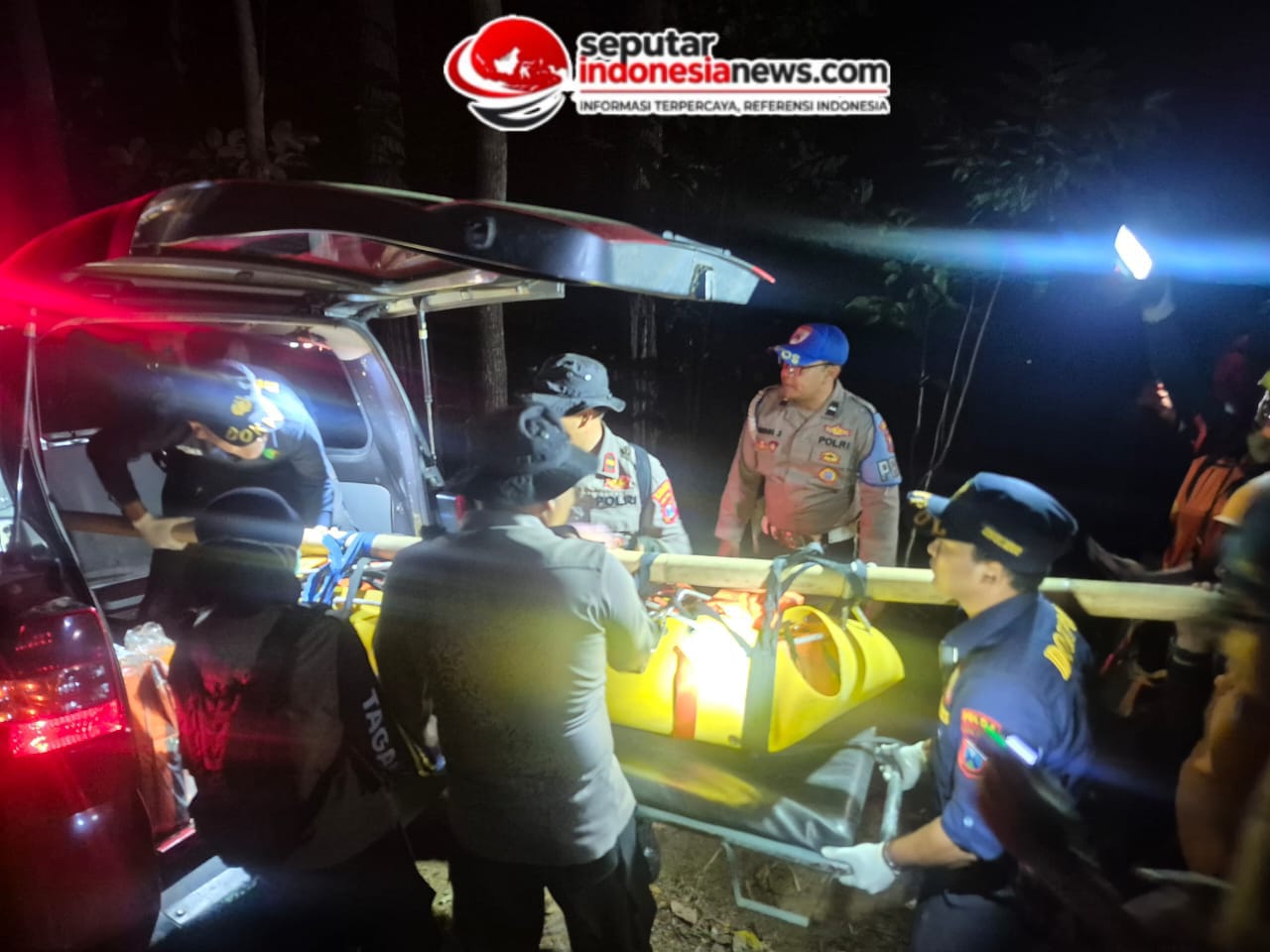 Operasi Kemanusiaan Polres Bondowoso Berhasil Evakuasi Dua Jenazah di Gunung Piramid