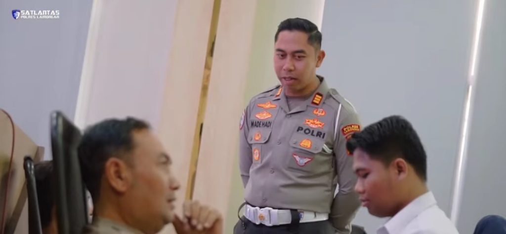 Polantas Karib, Inovasi Pelayanan Samsat Lamongan, Tegaskan Urus Sendiri Jangan Melalui Calo
